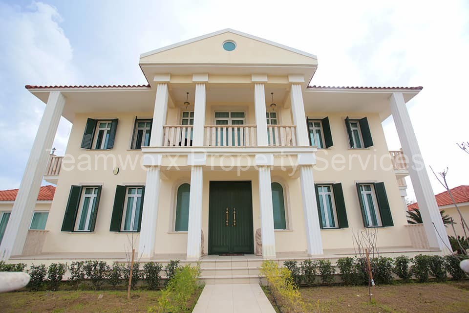 8 Bedroom Villa for sale in Larnaca